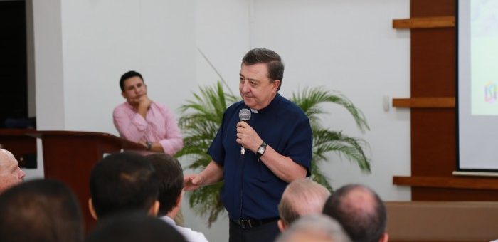 Sacerdotes de Barranquilla se forman en Reconciliación y Justicia Social