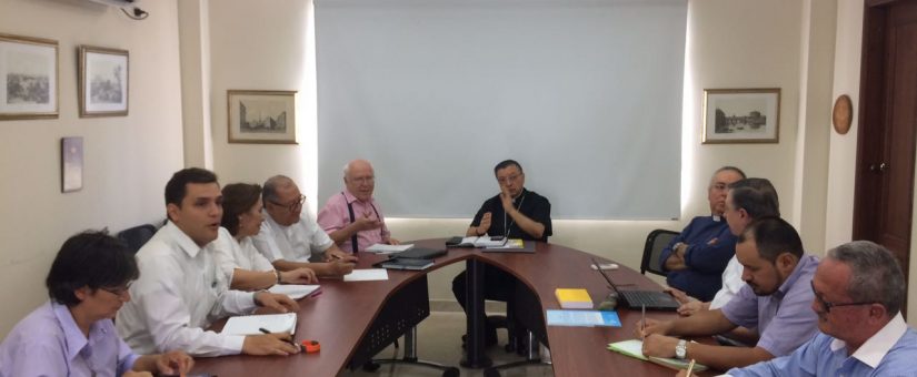 CCR de Villavicencio analiza situación de tierras en la región y visita del Papa