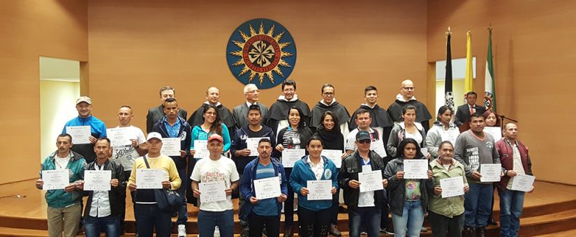 Participantes de diplomados que Iglesia desarrolló en zonas veredales se preparan para recibir certificados